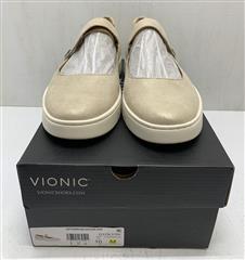 Vionic Uptown Mary Jane in Gold Size 10M Womens Chunky Platform Shoes